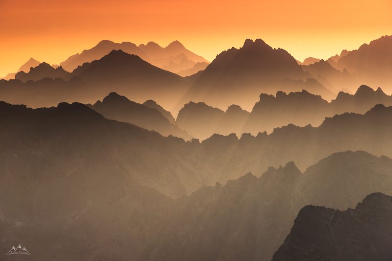 2048px-_MG_0851-Poprawione-Szum