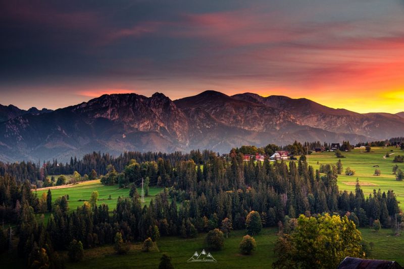 Zachód Słońca na Podhalu z widokiem na Tatry, 2023